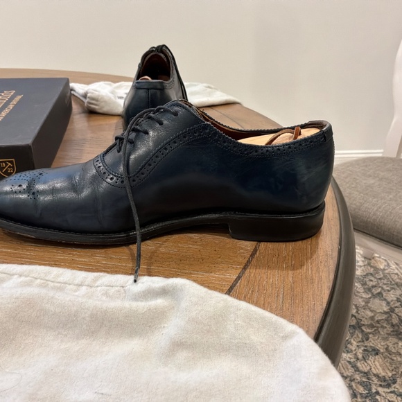Allen Edmonds Navy Blue Cornwallis Oxfords with matching Leather Belt main image 6